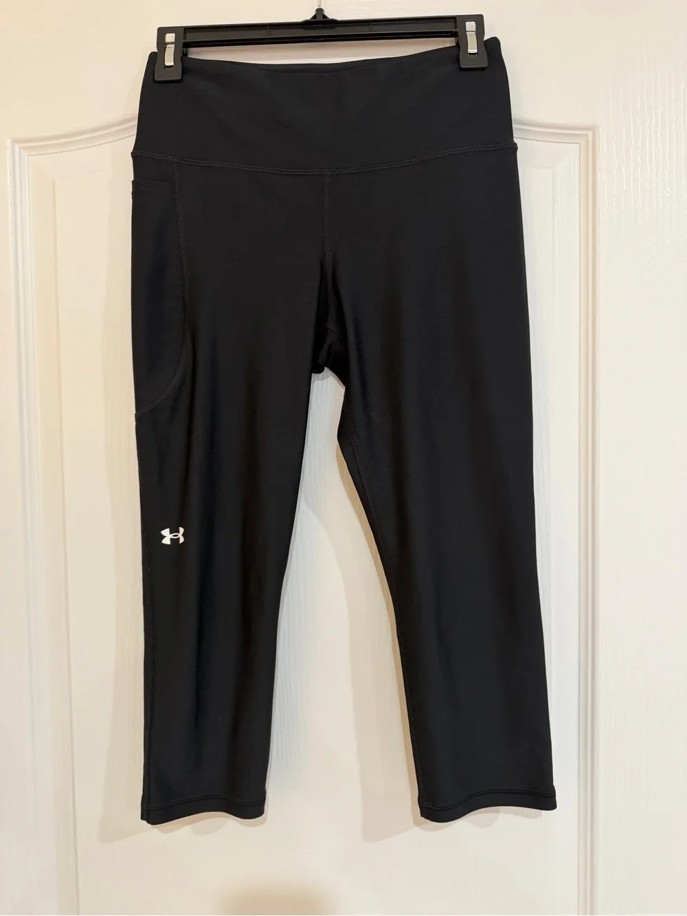 Under Armour Black Capri Leggings